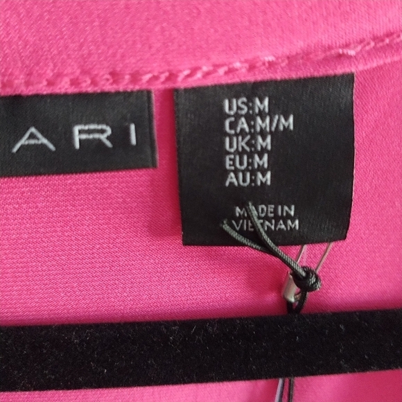 Tahari Pink Sleeveless Faux Wrap Side Buckle Top M - Picture 6 of 11